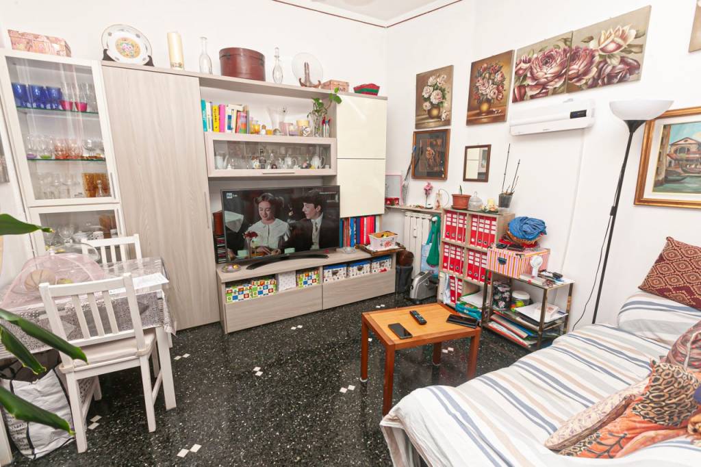 Appartamento in vendita a Genova via Giovanni Daneo, 113
