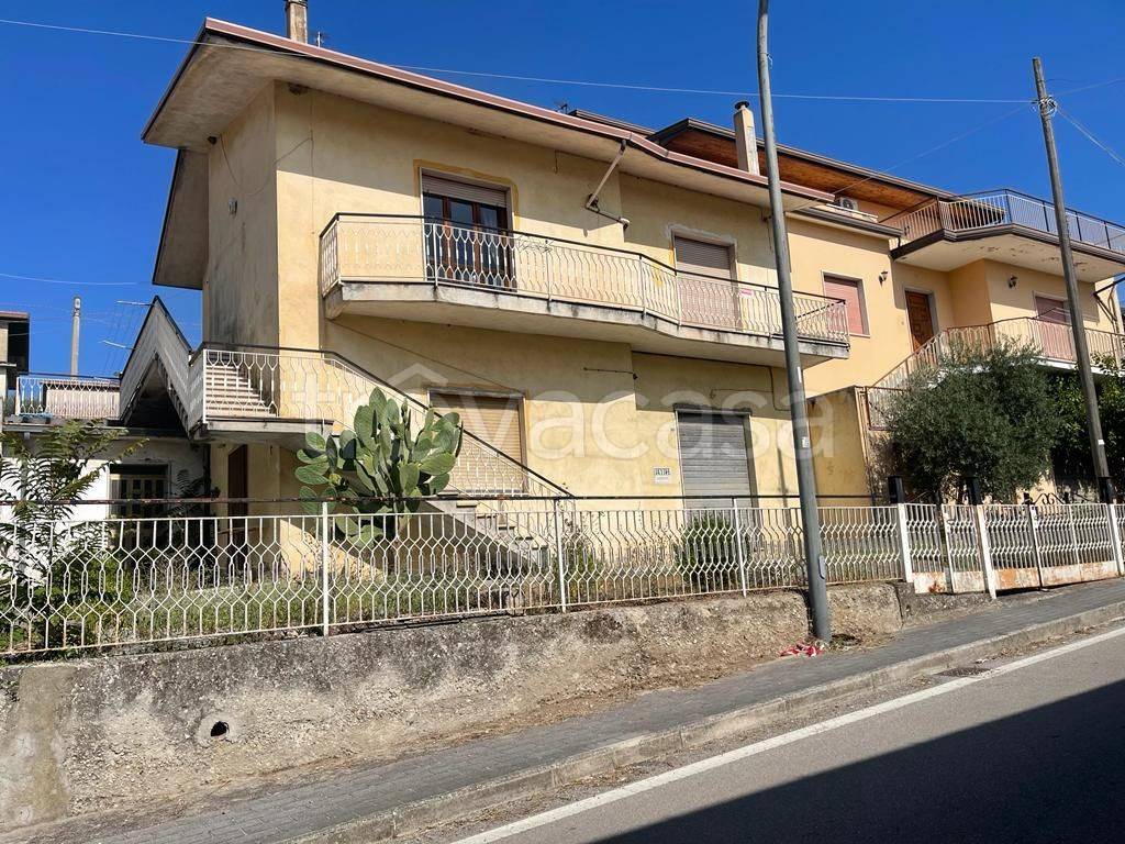 Villa a Schiera in in vendita da privato a Calvi via Roma