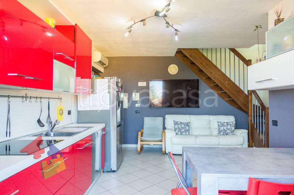 Appartamento in vendita a Besate via Marcello Prestinari, 19