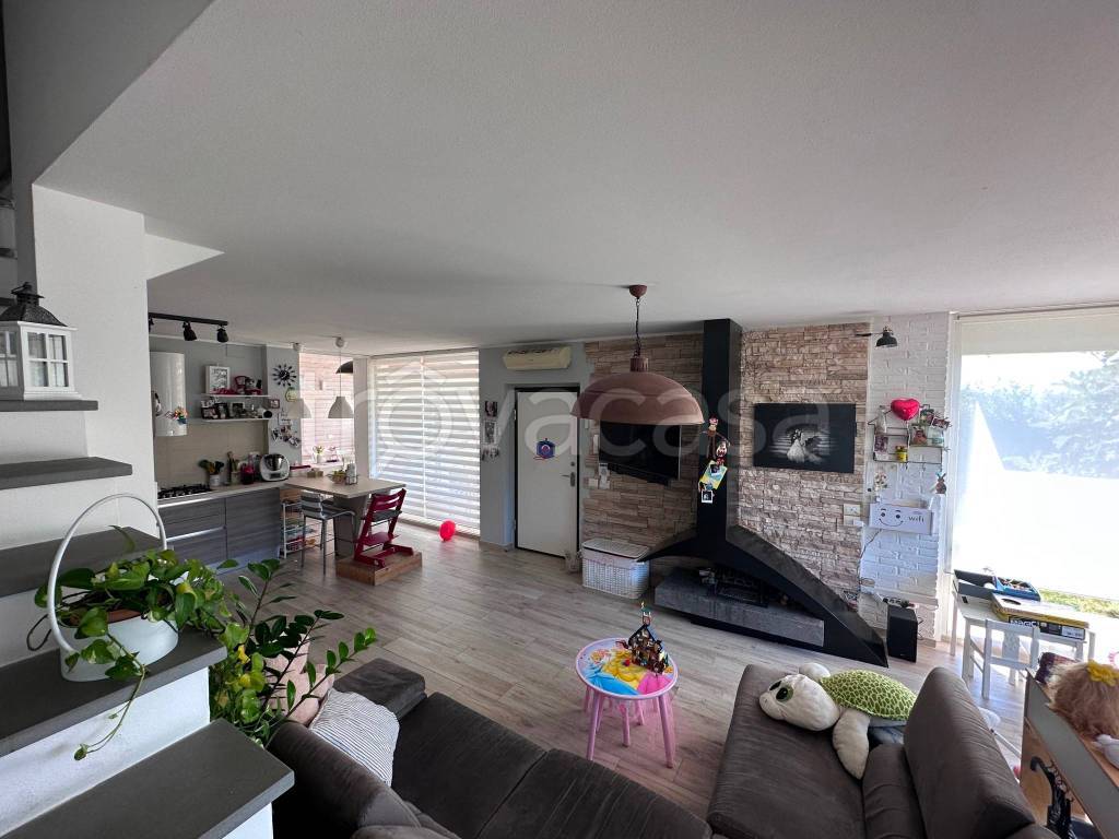 immagine annuncio 14 di 15