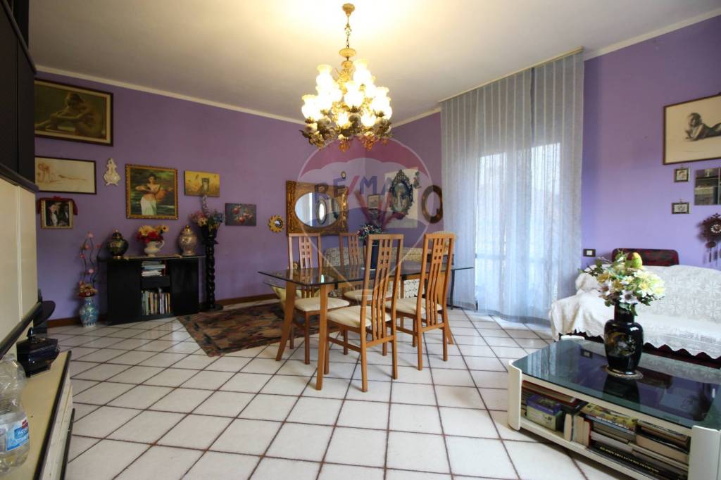 Appartamento in vendita a Sotto il Monte Giovanni XXIII via a. Fumagalli, 10