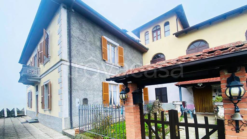 Villa in vendita a Cartosio piazza Umberto Terracini, 1