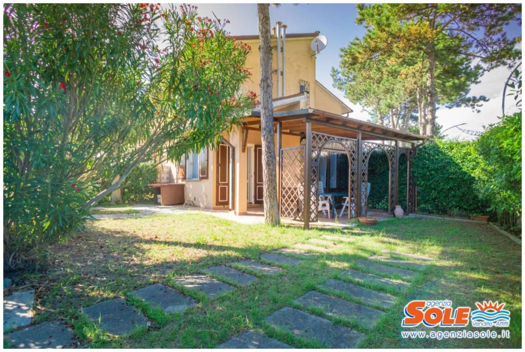 Villa a Schiera in vendita a Comacchio viale Cile, 67