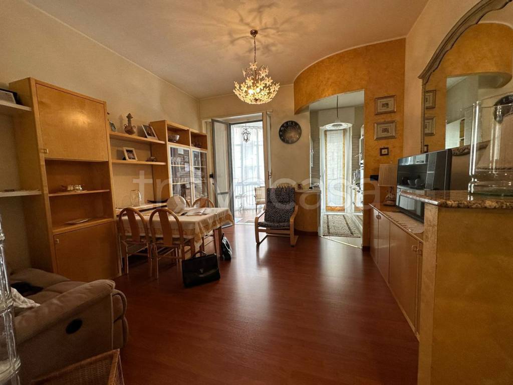 Appartamento in vendita a Moncalieri via Cimabue