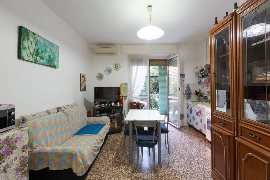 Appartamento in vendita a Milano via Monte Rotondo, 8