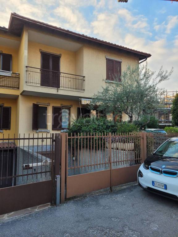 Villa a Schiera in in vendita da privato a Cologno al Serio via Alessandro Manzoni, 10
