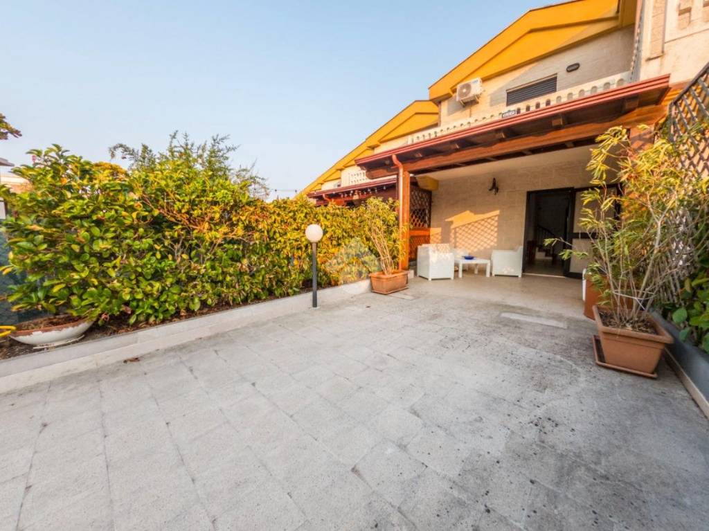 Villa a Schiera in vendita a Manfredonia via delle Folaghe, 1