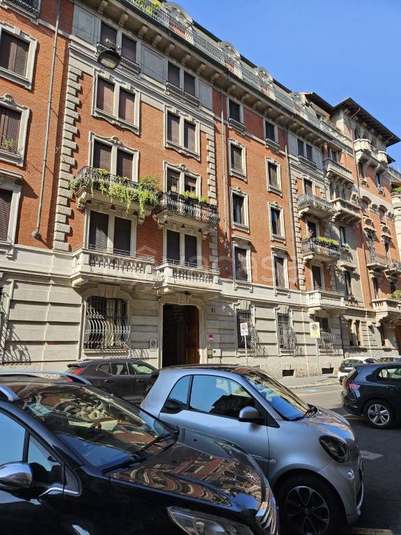 Appartamento in vendita a Milano via Cosimo del Fante, 8