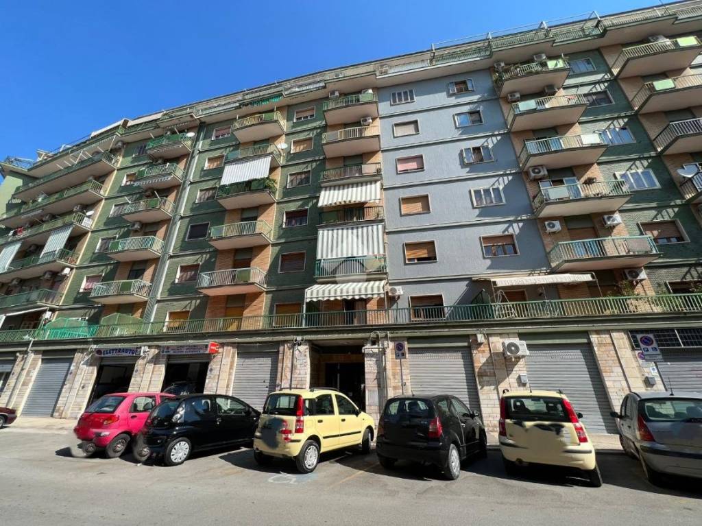 Appartamento in vendita a Foggia via Saverio Pollice, 30