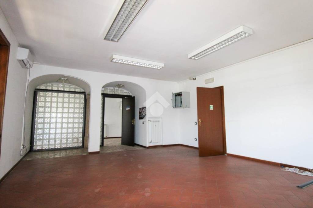 Ufficio in affitto a Curno via Bergamo