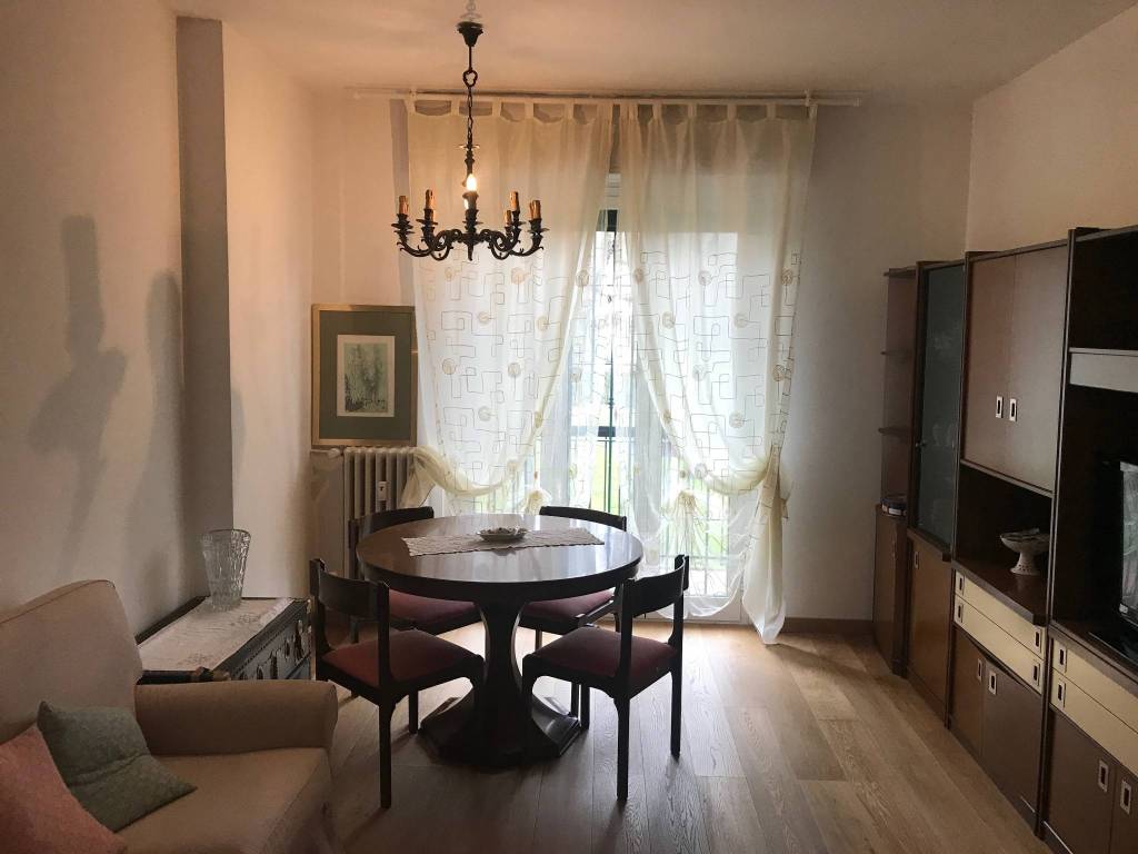 Appartamento in in vendita da privato a Milano via Luigi Chiarelli, 2B