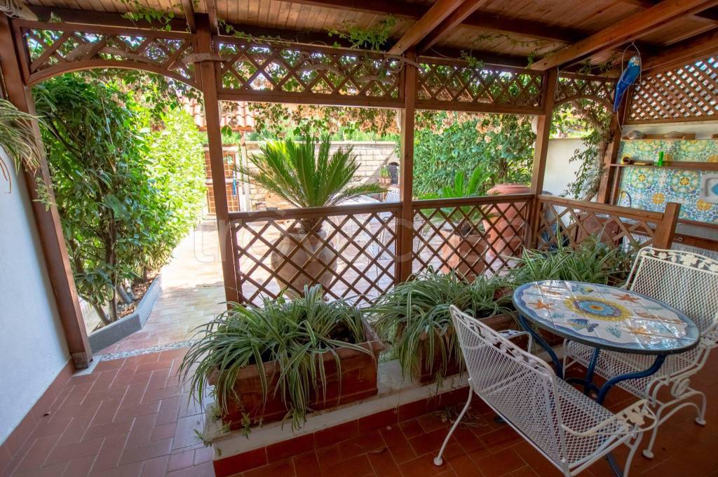 Villa a Schiera in vendita a Santa Marinella via Antonio Basso, 34