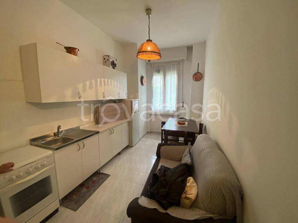 Appartamento in vendita a Milano via Francesco Martinengo, 26