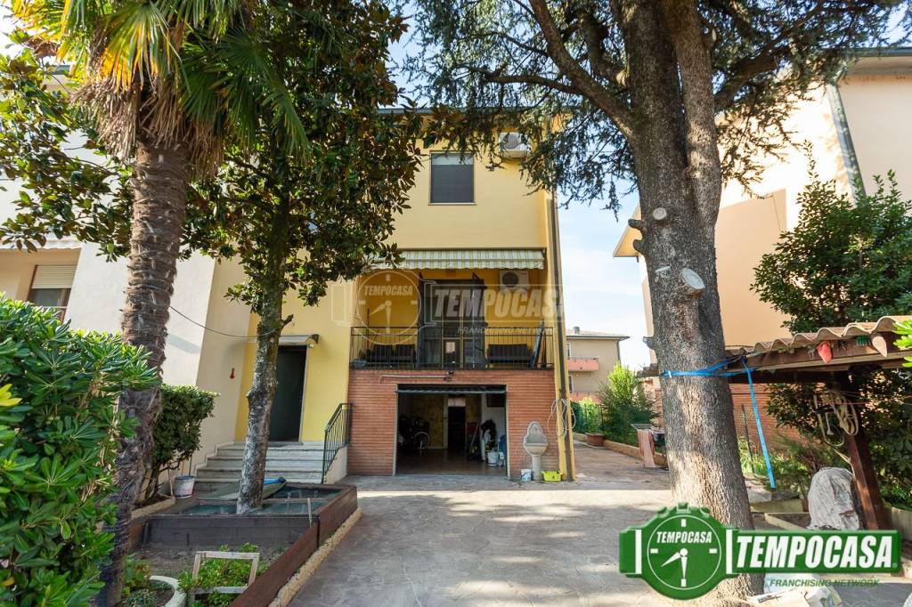 Villa Bifamiliare in vendita a Crema
