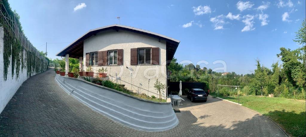 Villa a Schiera in in vendita da privato a Castell'Alfero regione Perno, 48