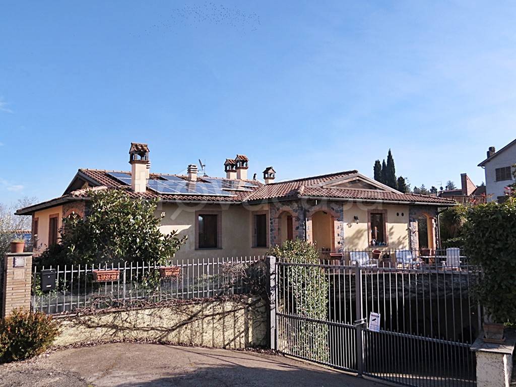 Villa Bifamiliare in vendita a Porano