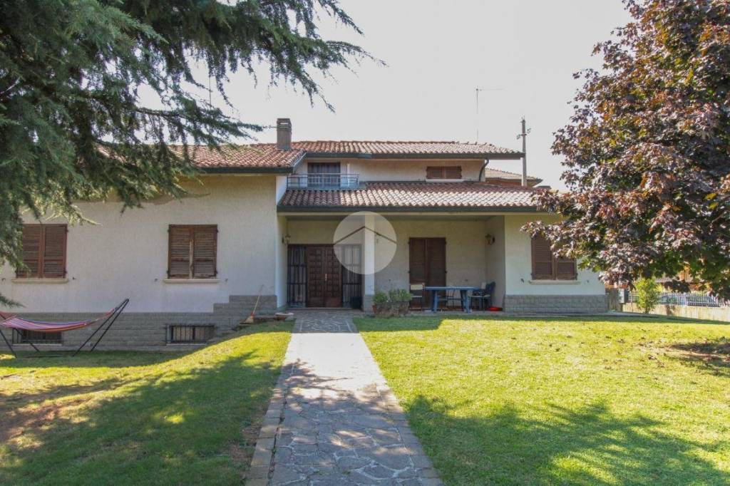 Villa in vendita a Castrezzato via rovato, 1
