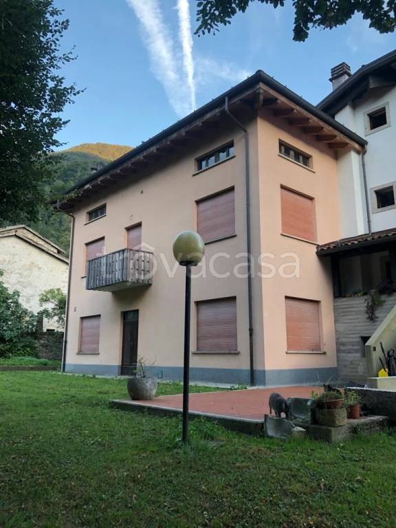 Villa in vendita a Tolmezzo via Albino Candoni, 7
