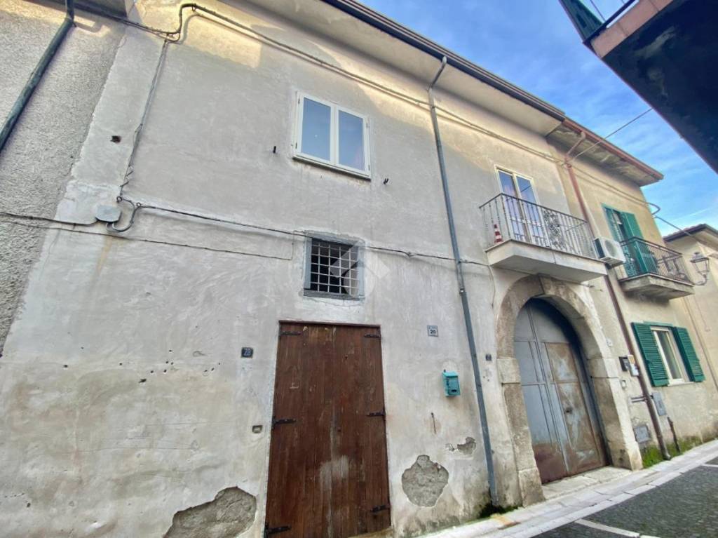 Casa Indipendente in vendita a Cervinara via Sacchi, 20