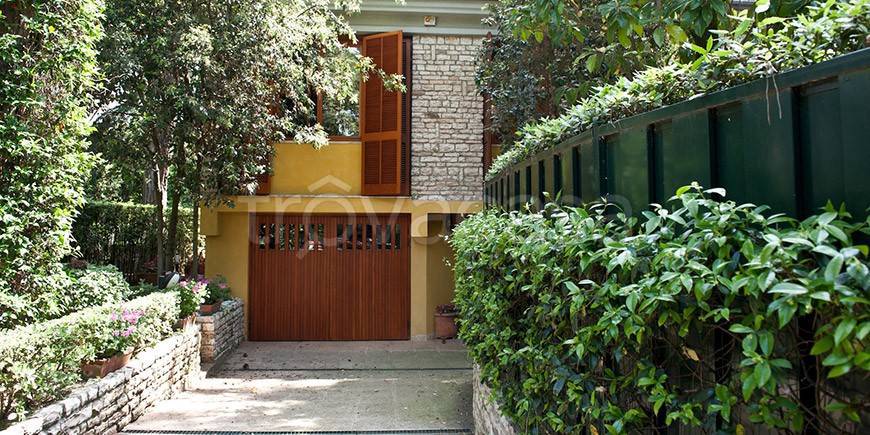 Villa Bifamiliare in vendita a Cervia viale Giuseppe Verdi