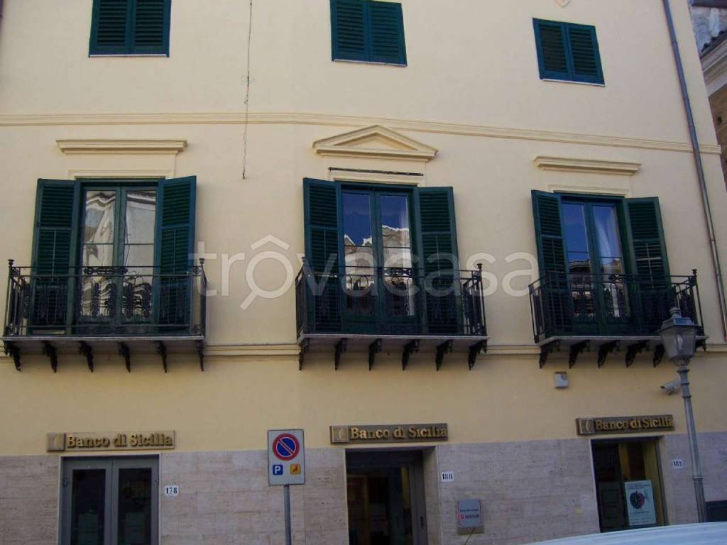 Appartamento in vendita a Racalmuto via Garibaldi