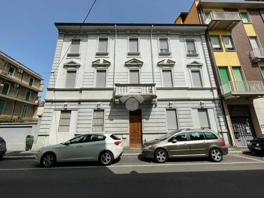 Appartamento in vendita a Voghera via Pietro Giuria, 9