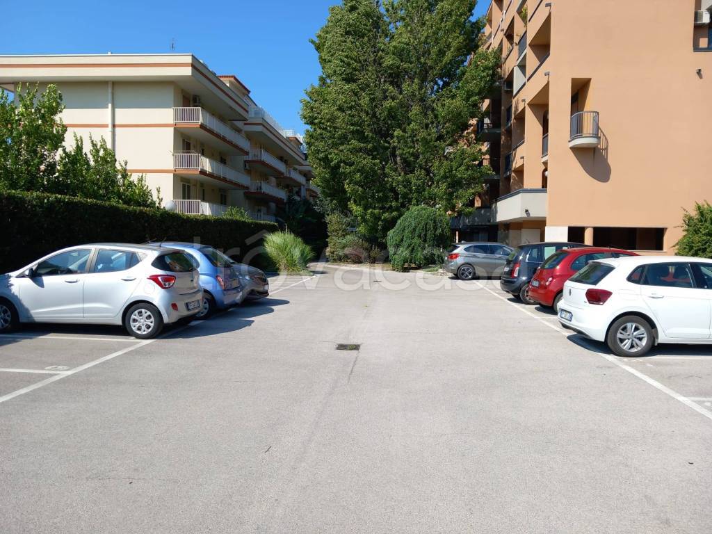 Appartamento in vendita a Caserta via Luigi Laviano