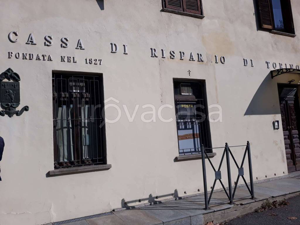 Filiale Bancaria in vendita a Foglizzo via Castello