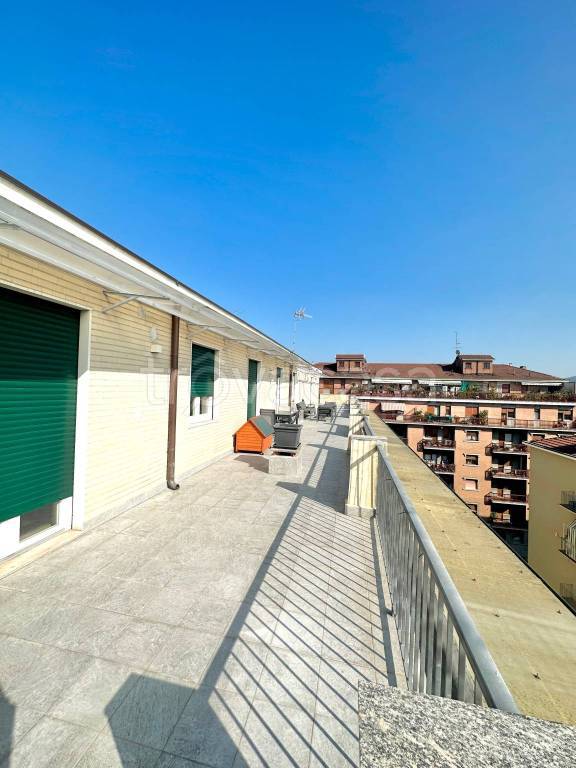 Attico in vendita a Torino via Monte Rosa, 105