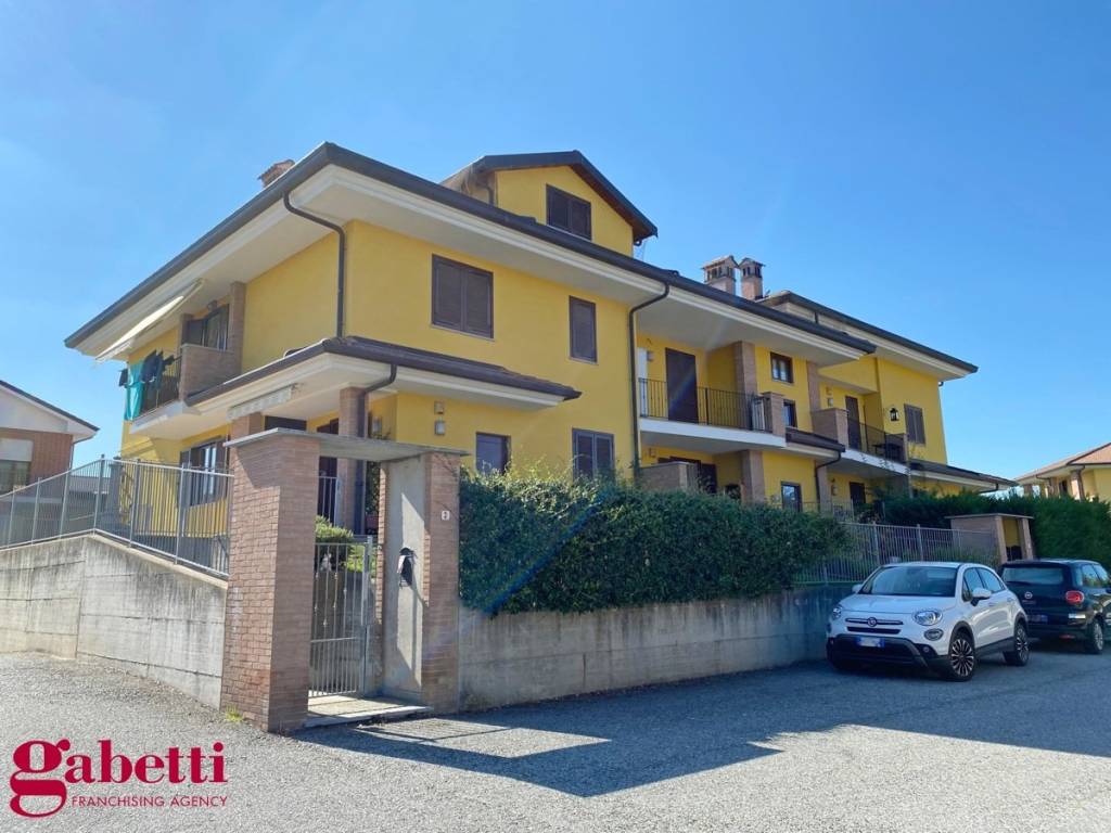 Appartamento in vendita a Pocapaglia via Cesare Pavese
