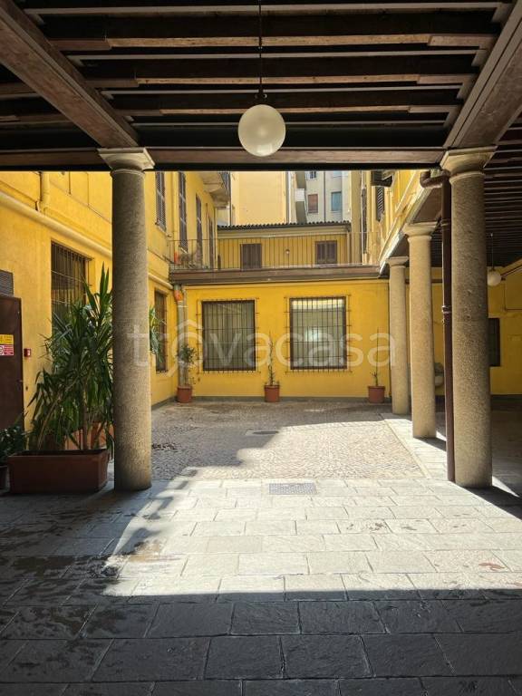 Appartamento in affitto a Milano via Filippo Corridoni