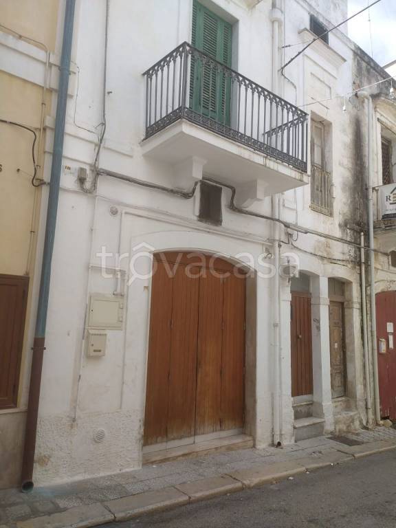 Casa Indipendente in vendita a Mola di Bari via Lecce
