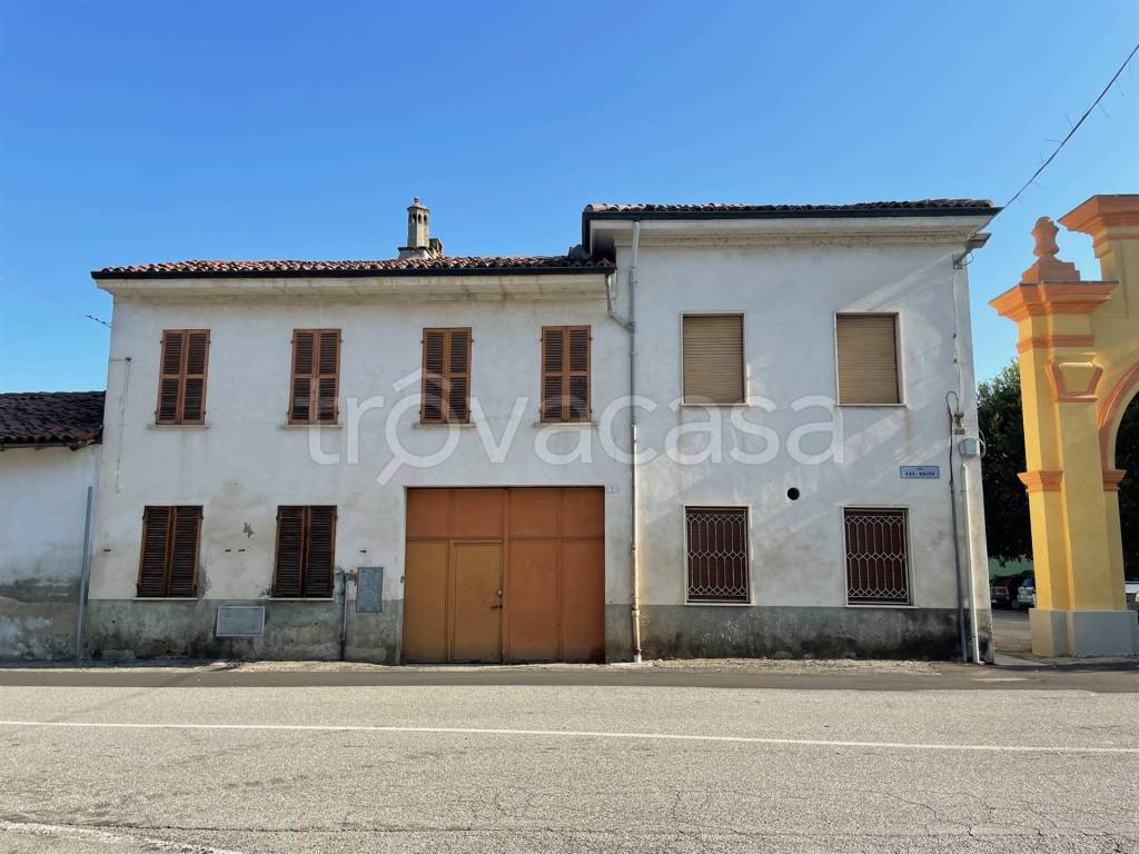 Colonica in vendita a Borgo San Martino via vittorio veneto, 1