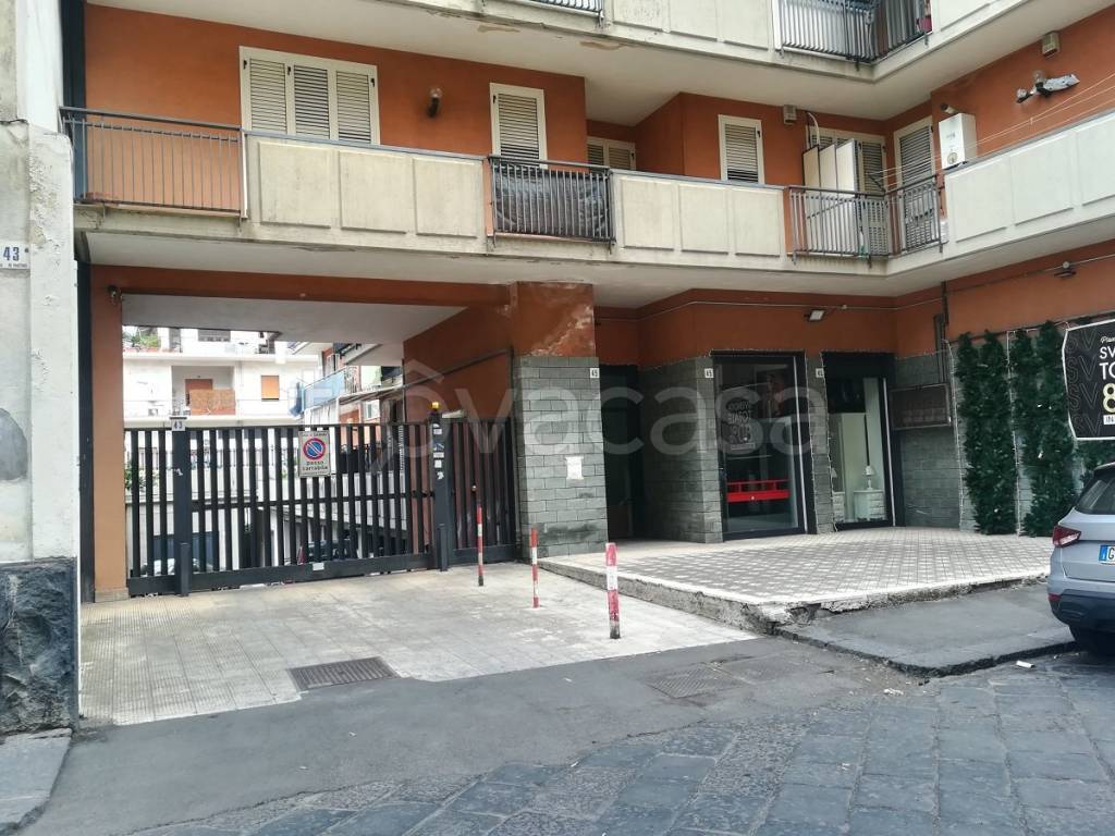 Garage in vendita a Catania via Re Martino, 43