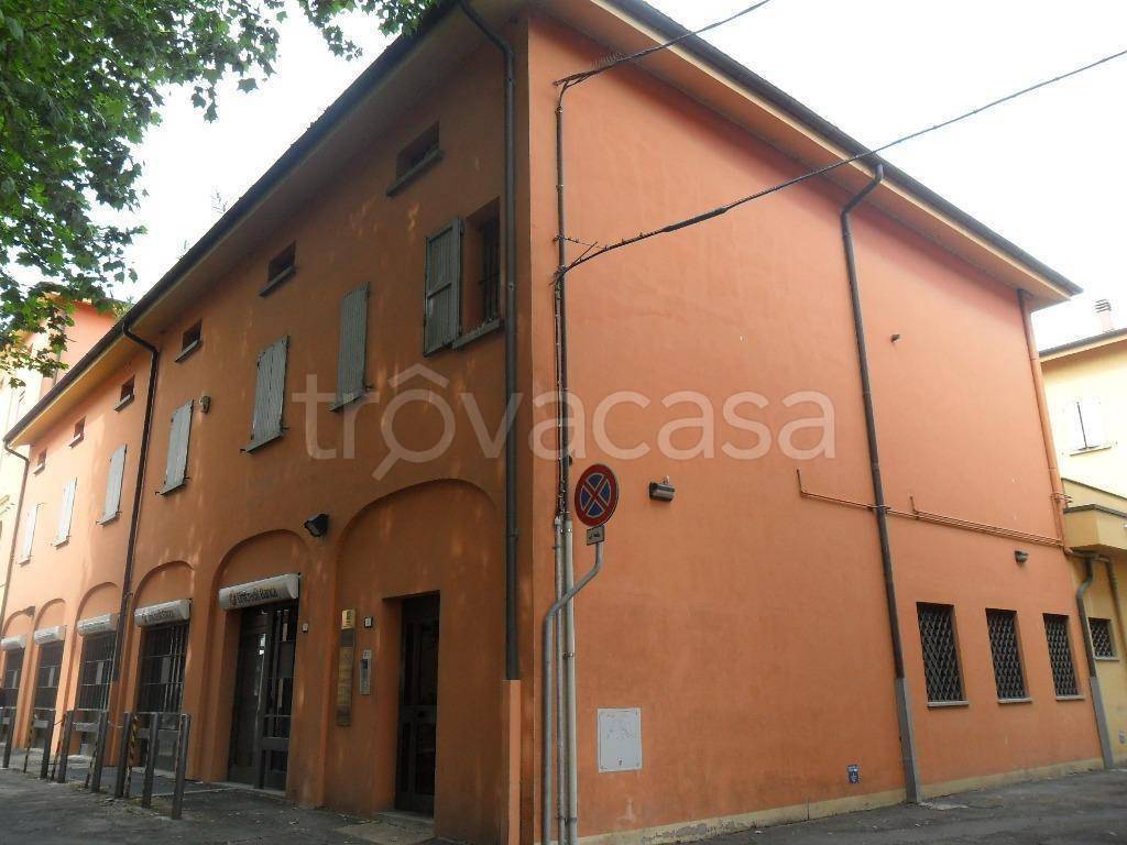 Magazzino in vendita a Castelfranco Emilia corso Martiri