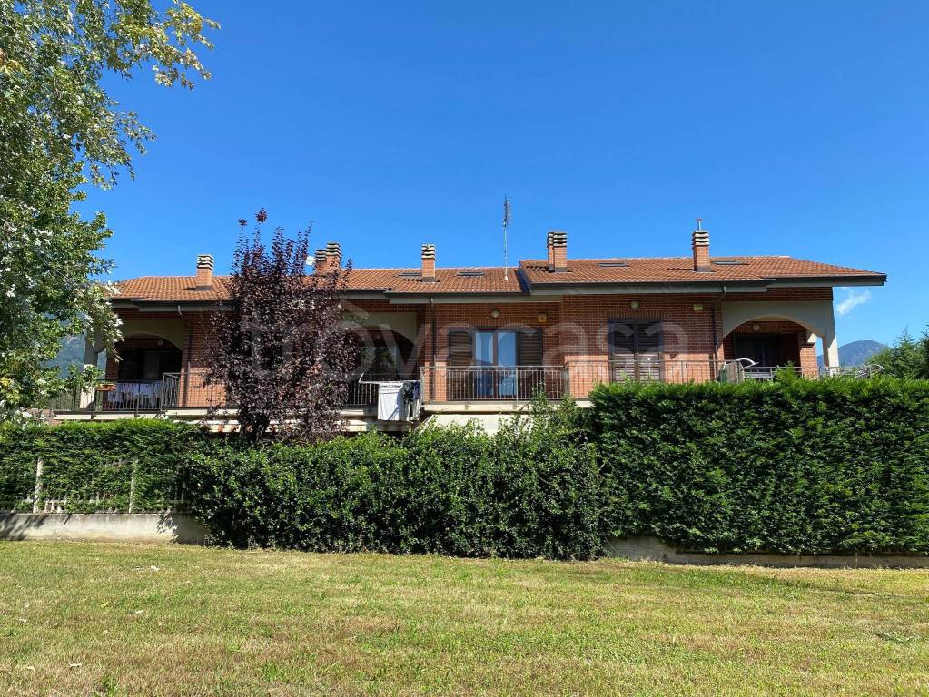 Villa a Schiera in vendita a Sant'Ambrogio di Torino via Fratelli Cervi, 20