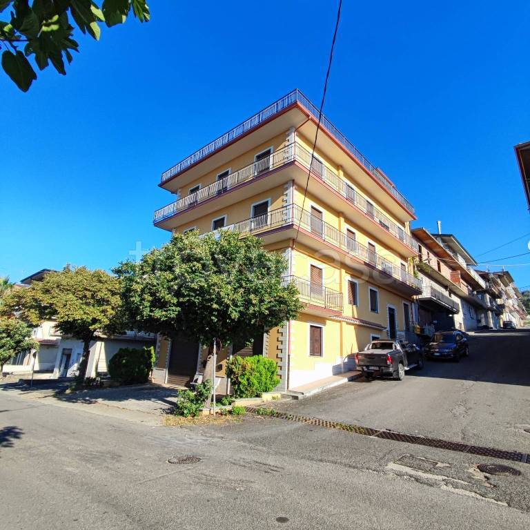 Villa Bifamiliare in vendita a San Calogero via Ignazio Silone, 1