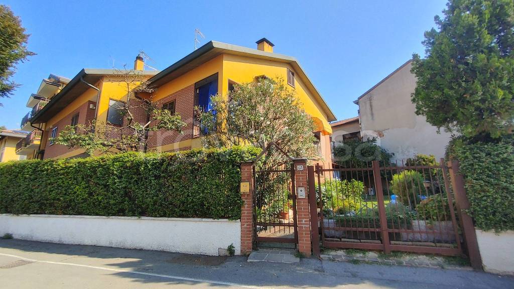 Villa in vendita a Cesano Boscone via Villette, 6/a