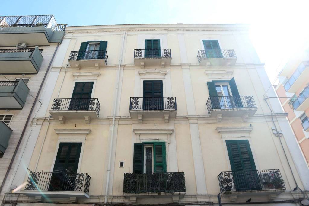 Appartamento in vendita a Bari via Sagarriga Visconti, 150