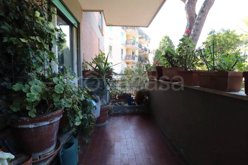 Appartamento in vendita a Roma via Giannetto Valli, 63