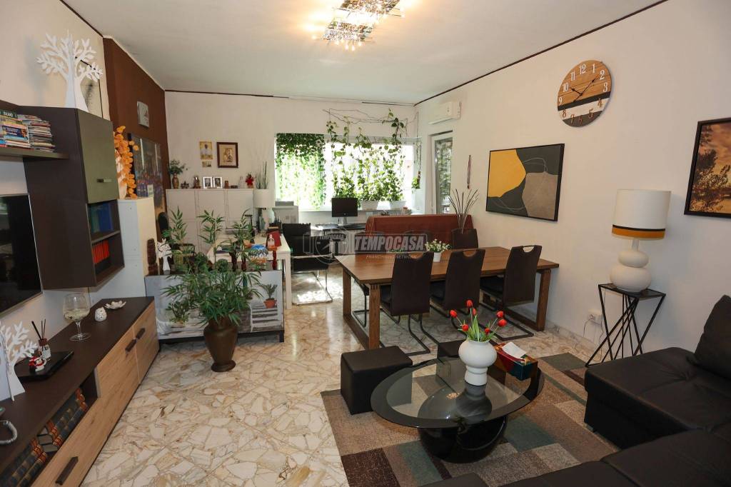 Appartamento in vendita a Bari via Giacomo Matteotti 24