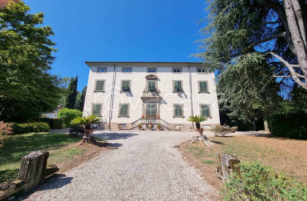 Villa in vendita a Lucca via di Vicopelago