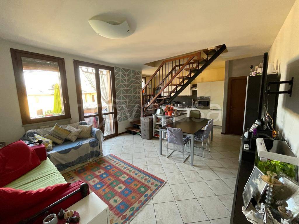 Appartamento in vendita a Montechiarugolo via Torre Rossa