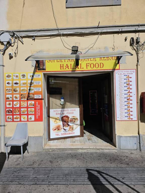 Negozio Alimentare in in vendita da privato a Porto Torres corso Vittorio Emanuele ii, 83