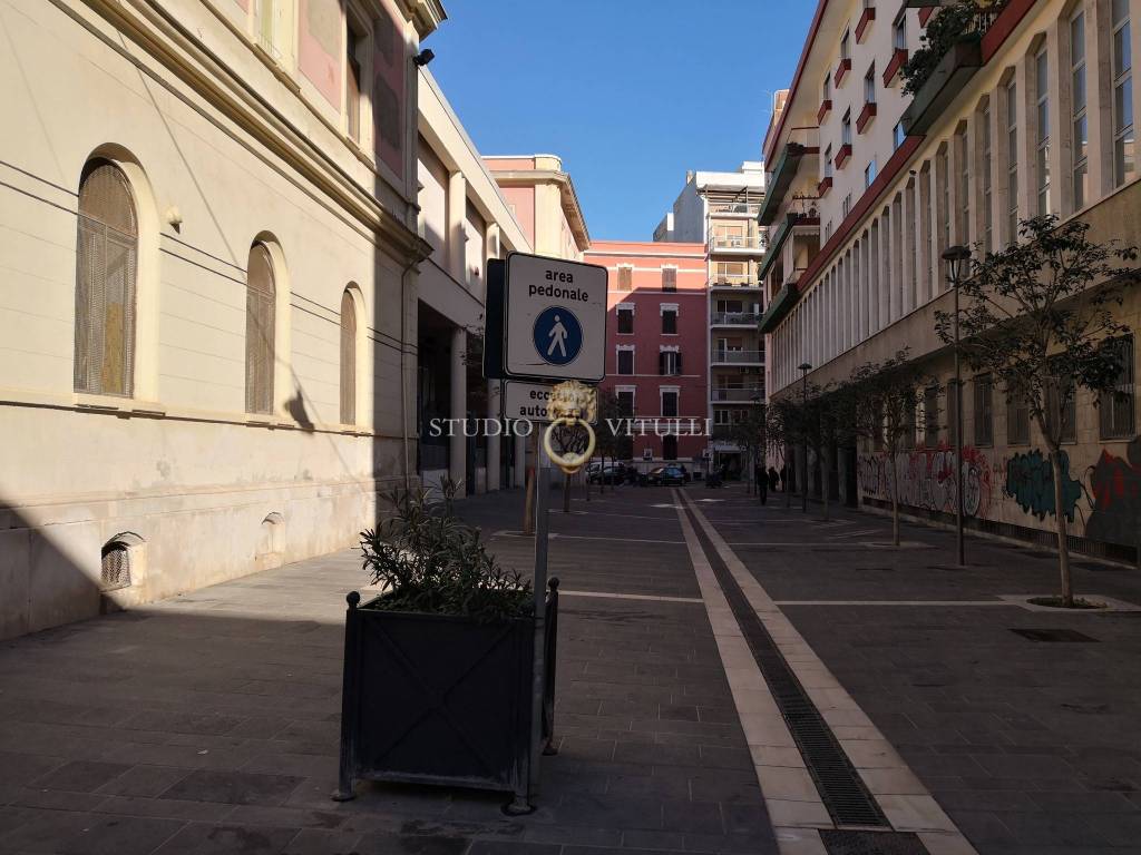 Ufficio in vendita a Bari via Francesco Positano, 6