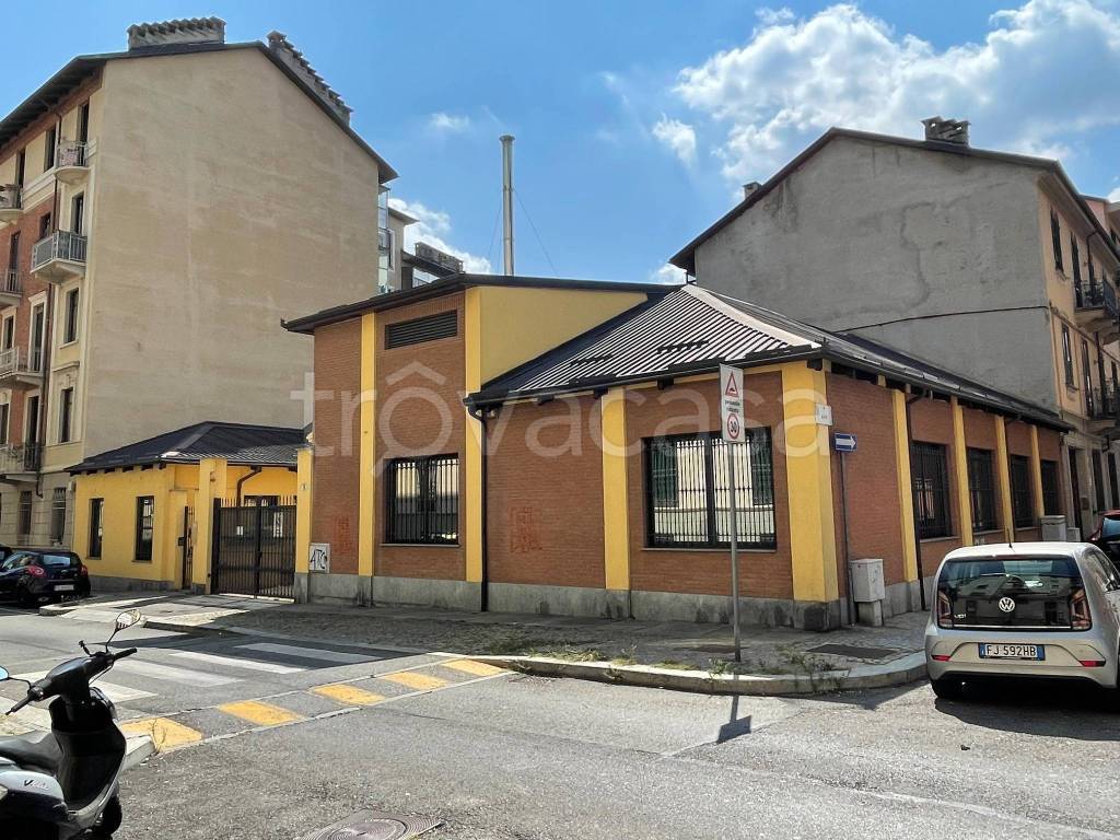 Intero Stabile in vendita a Torino via Cervino, 75