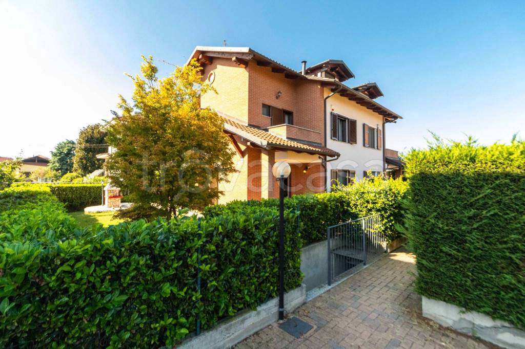 Villa in vendita a Santena via Tetti Barbieri, 11