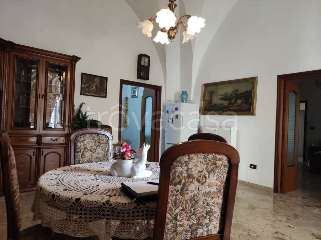 Casa Indipendente in vendita a Manduria via Poerio, 10
