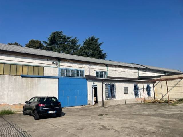 Capannone Industriale in vendita a Cassina de' Pecchi via Don Verderio, 24/a