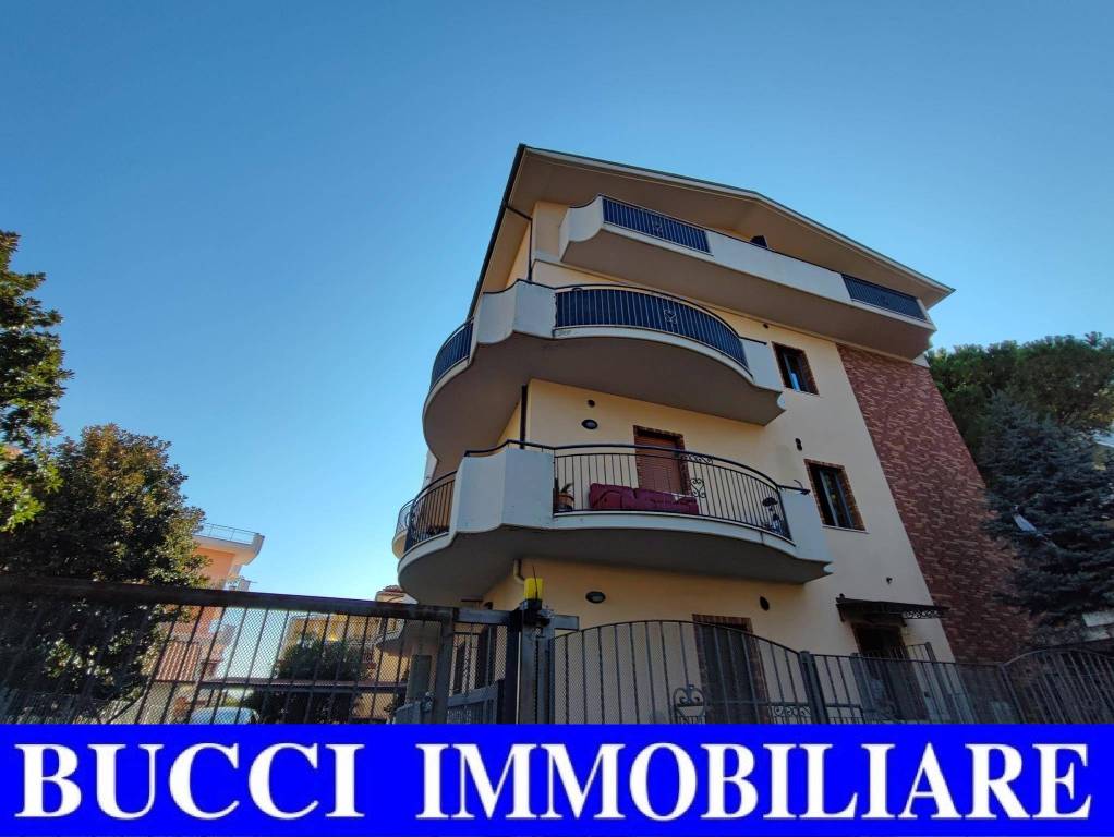 Appartamento in vendita a Pescara via del Santuario